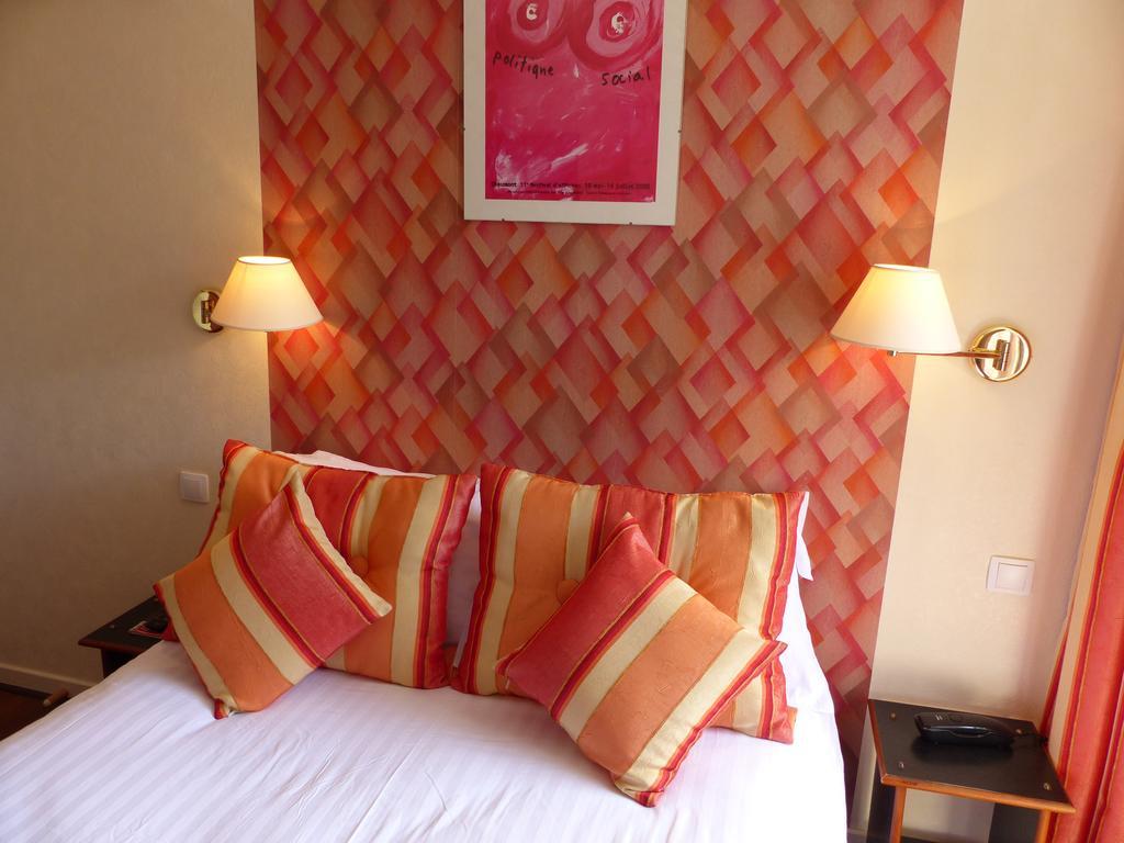 Hotel Restaurant Des Remparts Chaumont  Ngoại thất bức ảnh