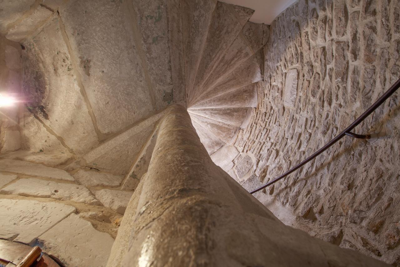 Hotel Restaurant Des Remparts Chaumont  Ngoại thất bức ảnh